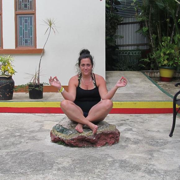 Meet your Posher, Kim - Picture 1 of 1